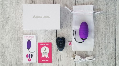 Adrien Lastic Ocean Breeze Black Виброяйцо с пультом ДУ, 10 режимов работы, 7.5х3.4 см (чёрное)