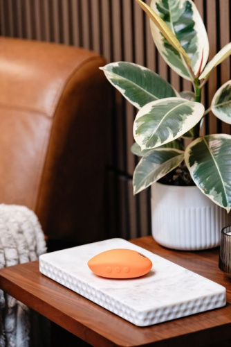 Вибратор для клитора We-Vibe Temp Tangerine