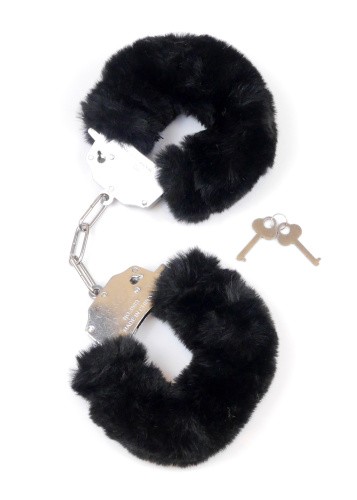 Fetish Boss Series Furry Cuffs - Наручники (чёрные)