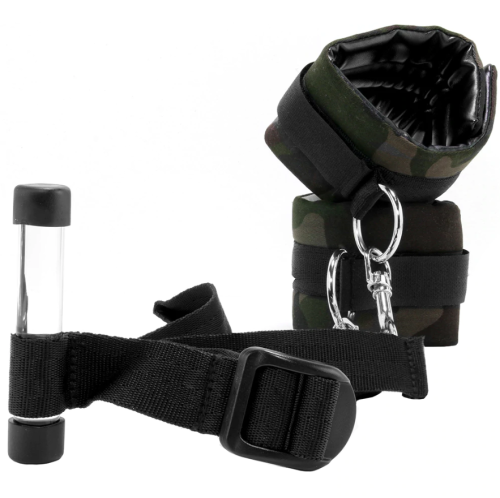 CalExotics Camo Over The Door Cuffs - наручники с фиксацией на двери, (камуфляжные)