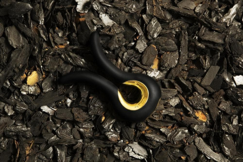 Gvibe Mini Gold - Эксклюзивный вибромассажер с 24К золотом. Лимитированный выпуск!, 10,5х2 см (черный)