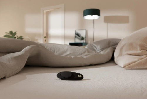 Вибратор в трусики We-Vibe Moxie+ + Лубрикант 50 мл