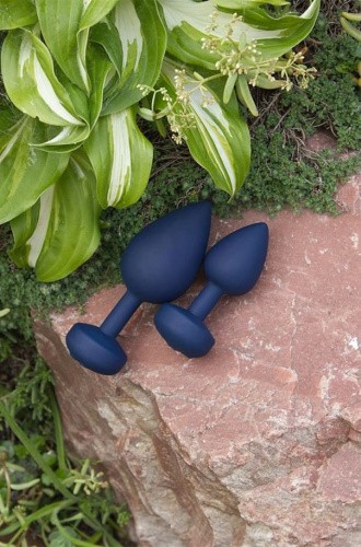 Gvibe Gplug - Большая дизайнерская анальная пробка с вибрацией, 10.5х3.9 см (синий)
