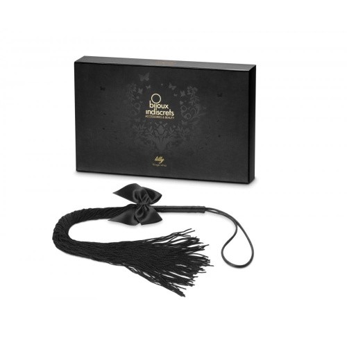 Bijoux Indiscrets - Lilly - Fringe whip - Батога прикрашена шнуром і бантиком (чорна) - купити в Києві, Україні