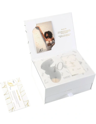 Svakom - Anniversary Box - Подарунковий набір: вакуумний стимулятор, стрічки, маска, лубрикант, спрей - купити в Києві, Україні