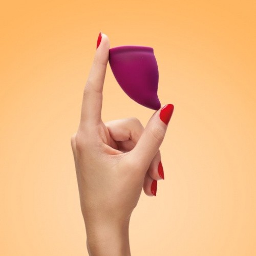 Fun Factory Menstrual Cup-менструальна чаша Розмір B, 30 мл 5.8х4.3 см (сливовий) - купити в Києві, Україні