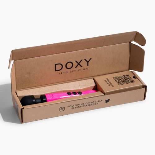 Вібратор мікрофон DOXY Die Cast 3 Hot Pink, дуже потужний, живлення 220В, металевий корпус - купити в Україні | Секс шоп SEX-SHOP.ua