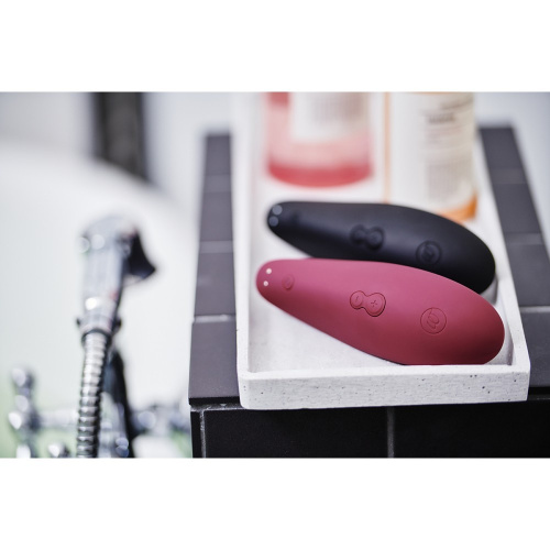 Womanizer Classic 2 + Лубрикант 50 мл- Інноваційний вакуумний стимулятор клітора, 14.8х4.8 см (бордовий) - купити в Києві, Україні