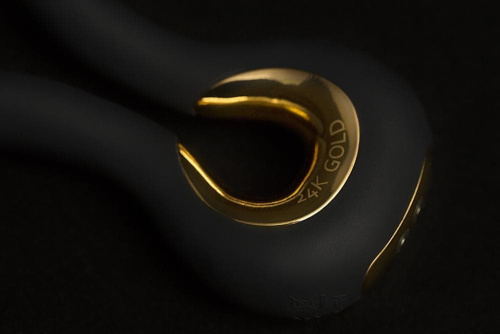 Gvibe Mini Gold - Эксклюзивный вибромассажер с 24К золотом. Лимитированный выпуск!, 10,5х2 см (черный)
